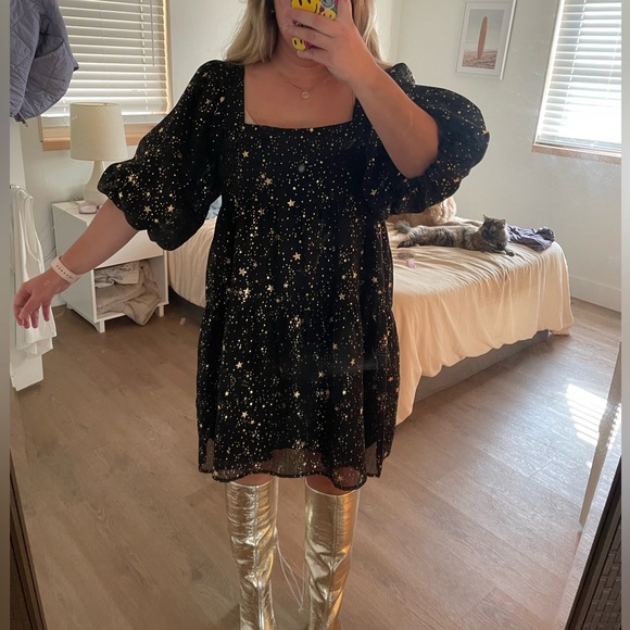 Black and Gold Starlight Dress with Balloon Sleeves from Nasty Gal - Picture 6 of 8